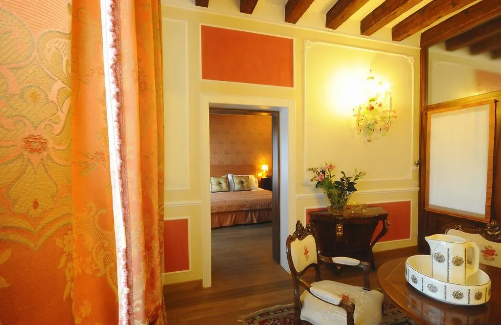 Relais Alberti Hotel Lido di Venezia 4*,